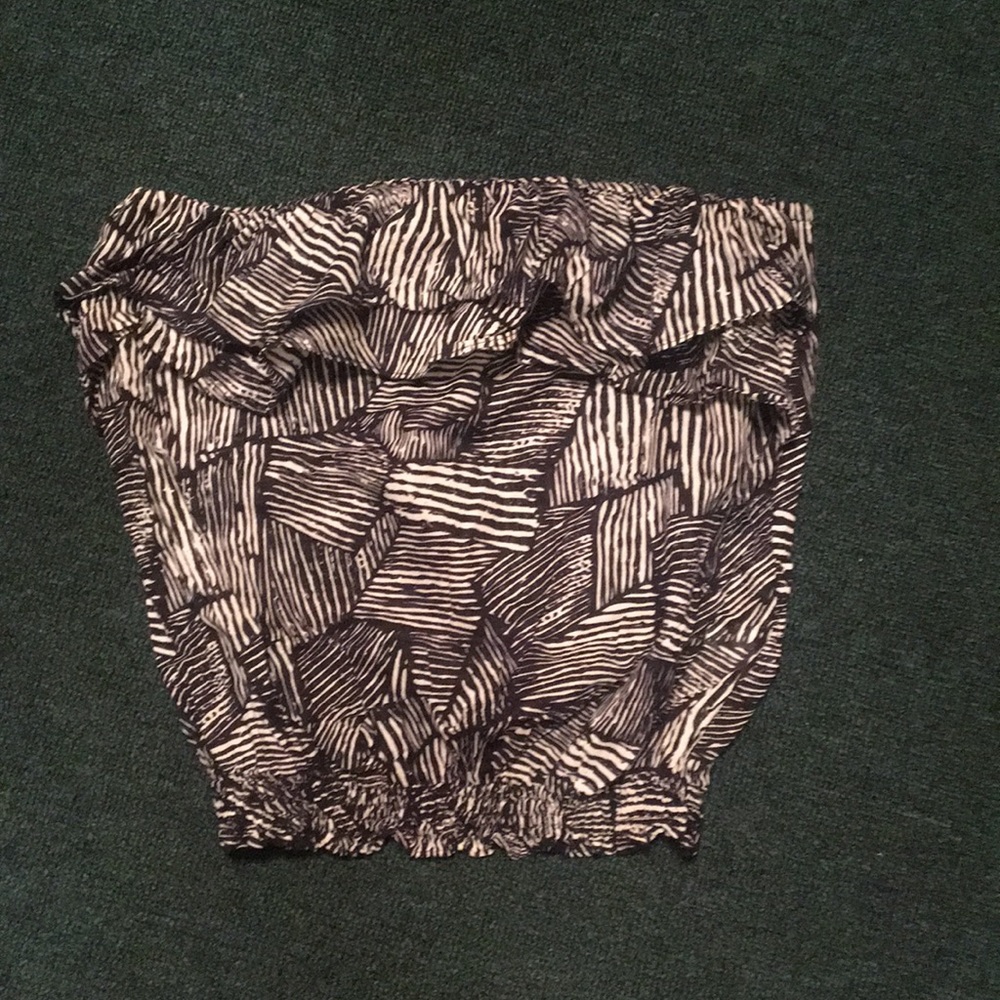 Halter top - Picture 2 of 2